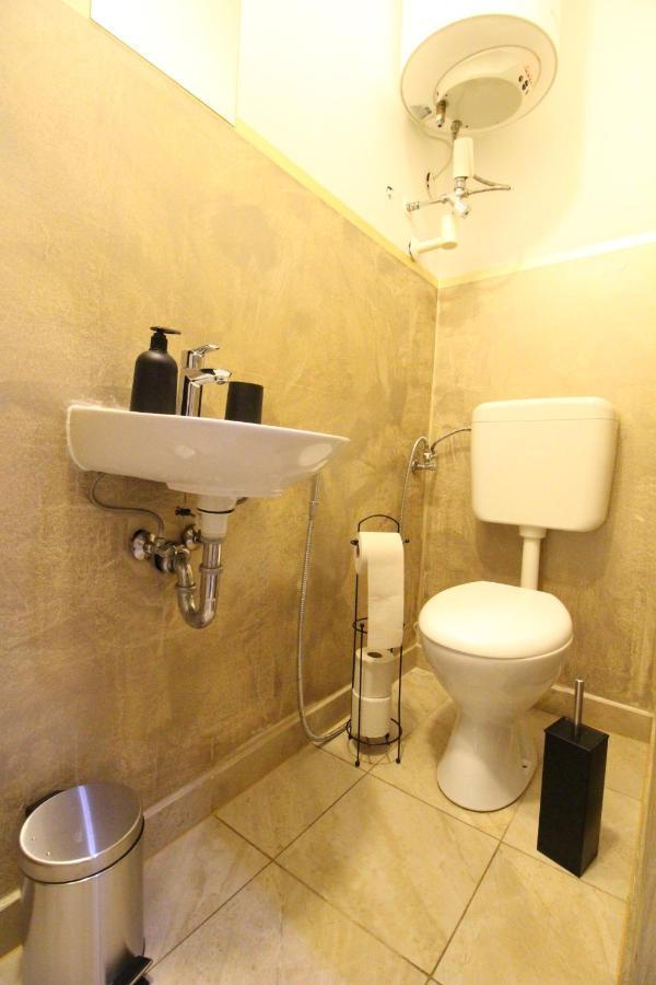 Private Quad Bedroom With Bathroom Rf3 Bécs Kültér fotó